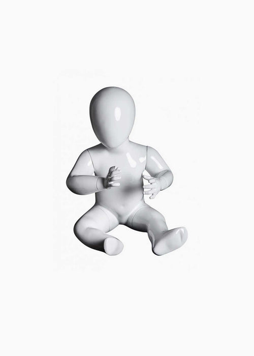 Baby mannequin, siddende, hvid